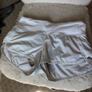 White lululemon shorts